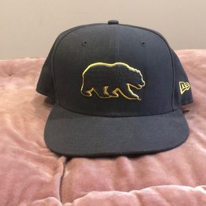 New Era fitted 7 3/8 California Golden Bears hat grey and yellow lightly used